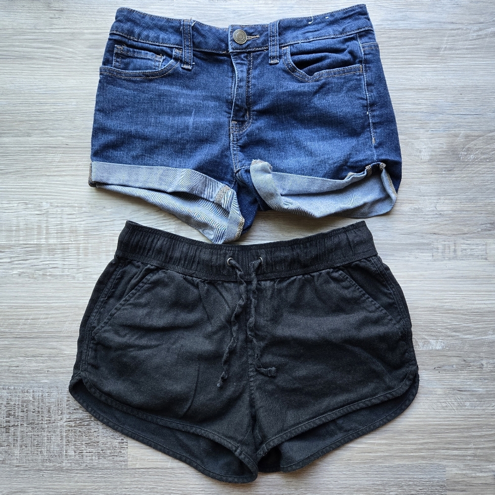 Kohls So Brand Stretchy Denim Shorts and Black Women's Shorts Size Small & Sz 7